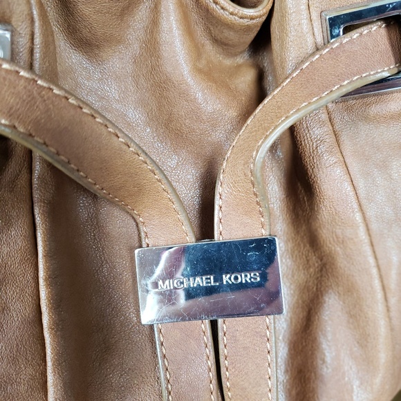 Michael Kors camel/brown/tan leather shoulder bag - Picture 2 of 8